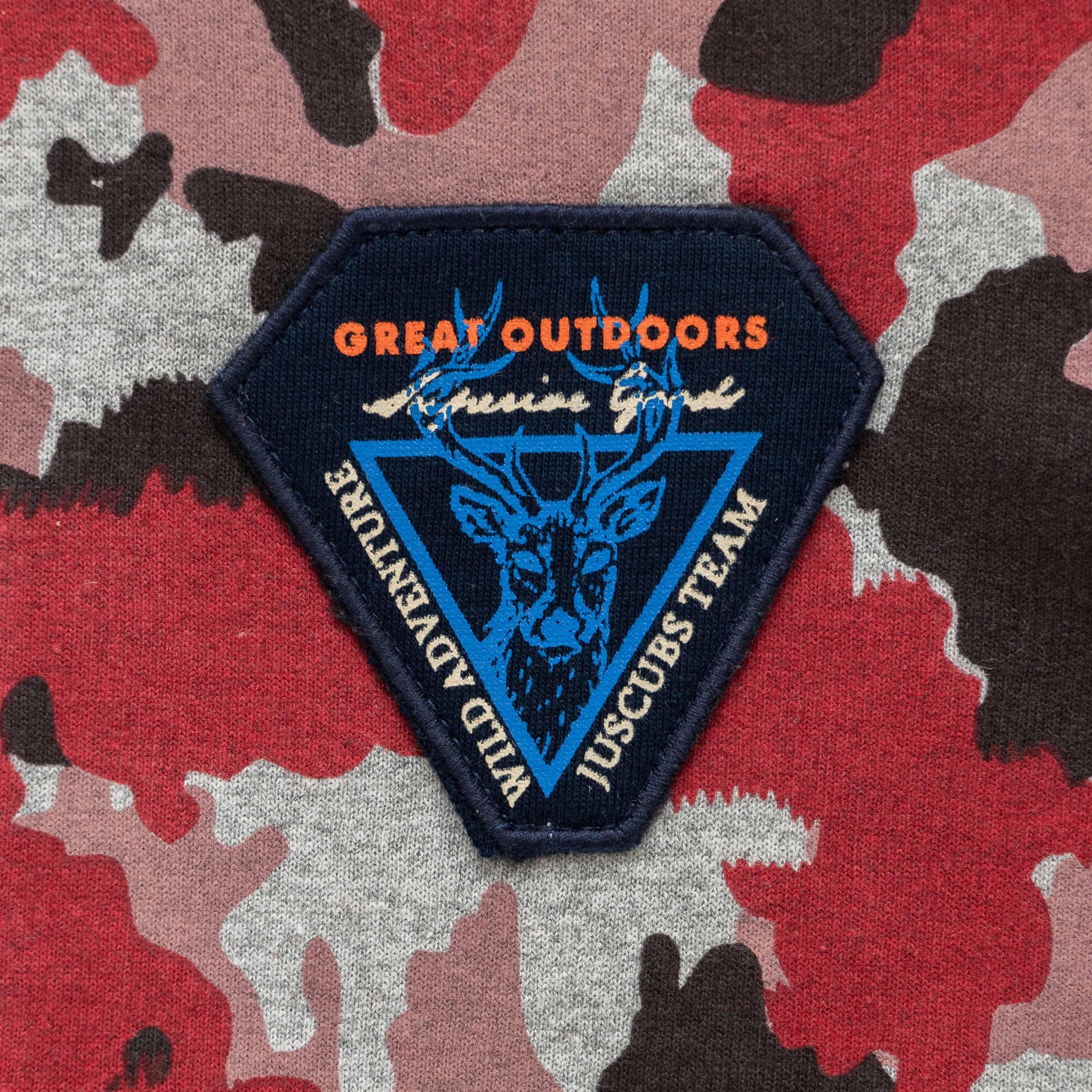Boys' Red Camo Print Hoodie – Long Sleeve Pullover with Front Pocket & Patch Detail