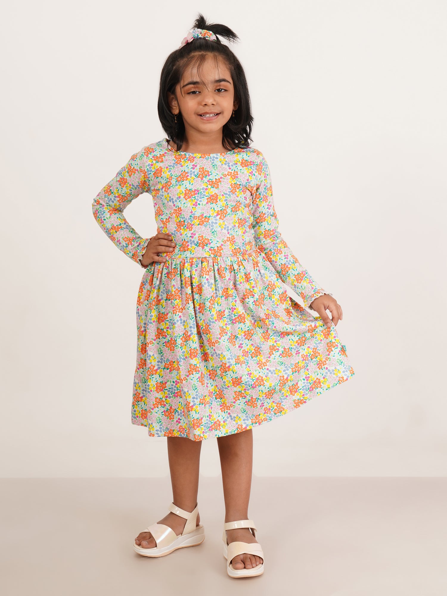 "Girls' Long Sleeve Floral Print Dress – Colorful Spring Cotton Frock"