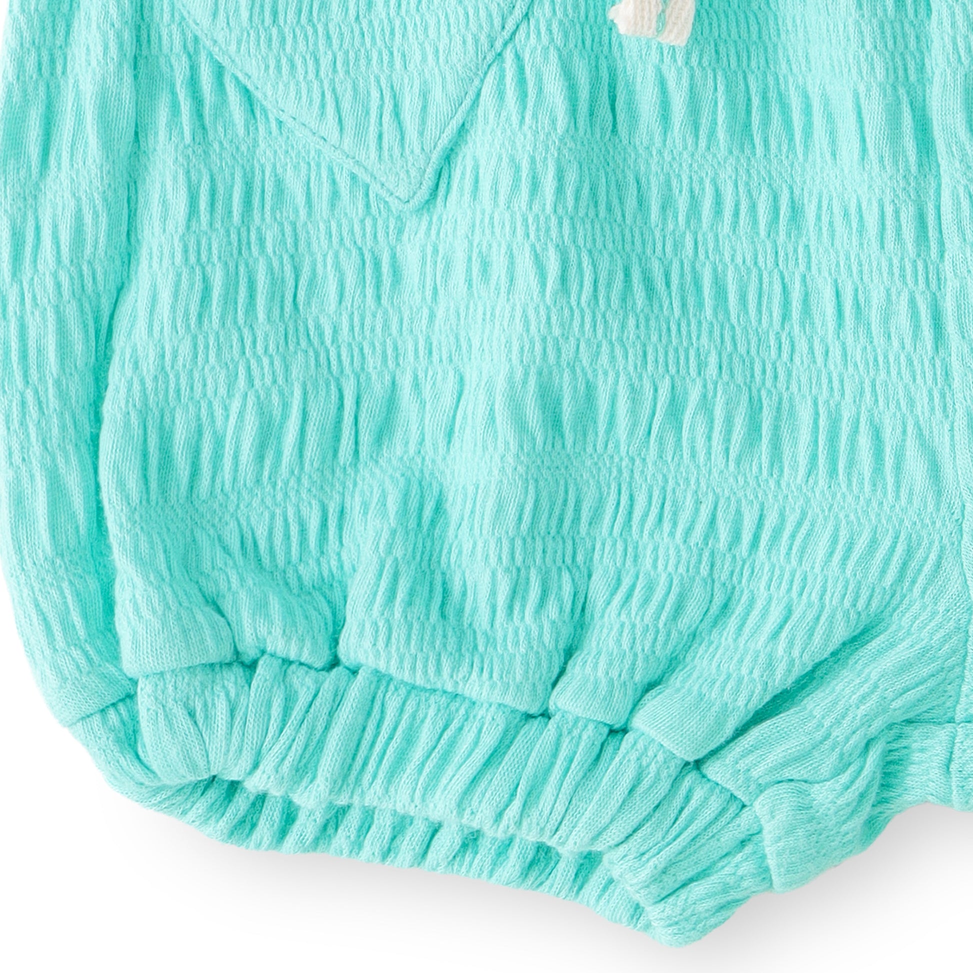 "Baby Girls Cotton 2-Piece Set – Floral Smocked Top with Heart Pocket Shorts"