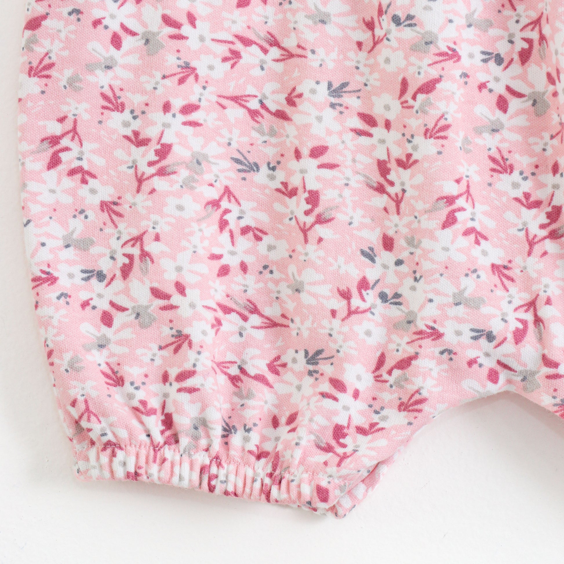 Infant Girls Pink Floral Romper with Embroidered Peter Pan Collar – Soft Cotton Wear