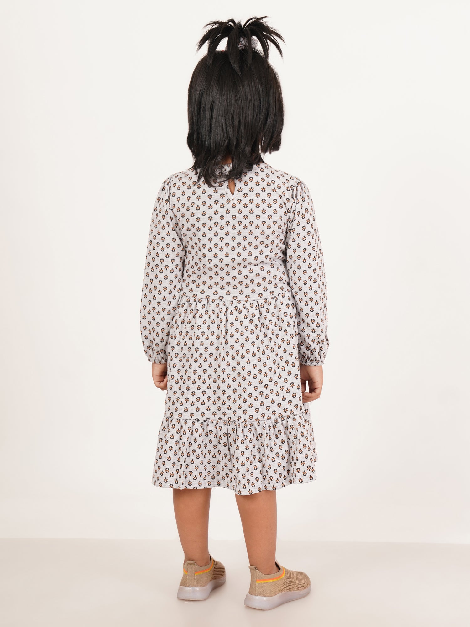 "Girls' Long Sleeve Grey Floral Print Cotton Dress with Tiered Ruffle Skirt"