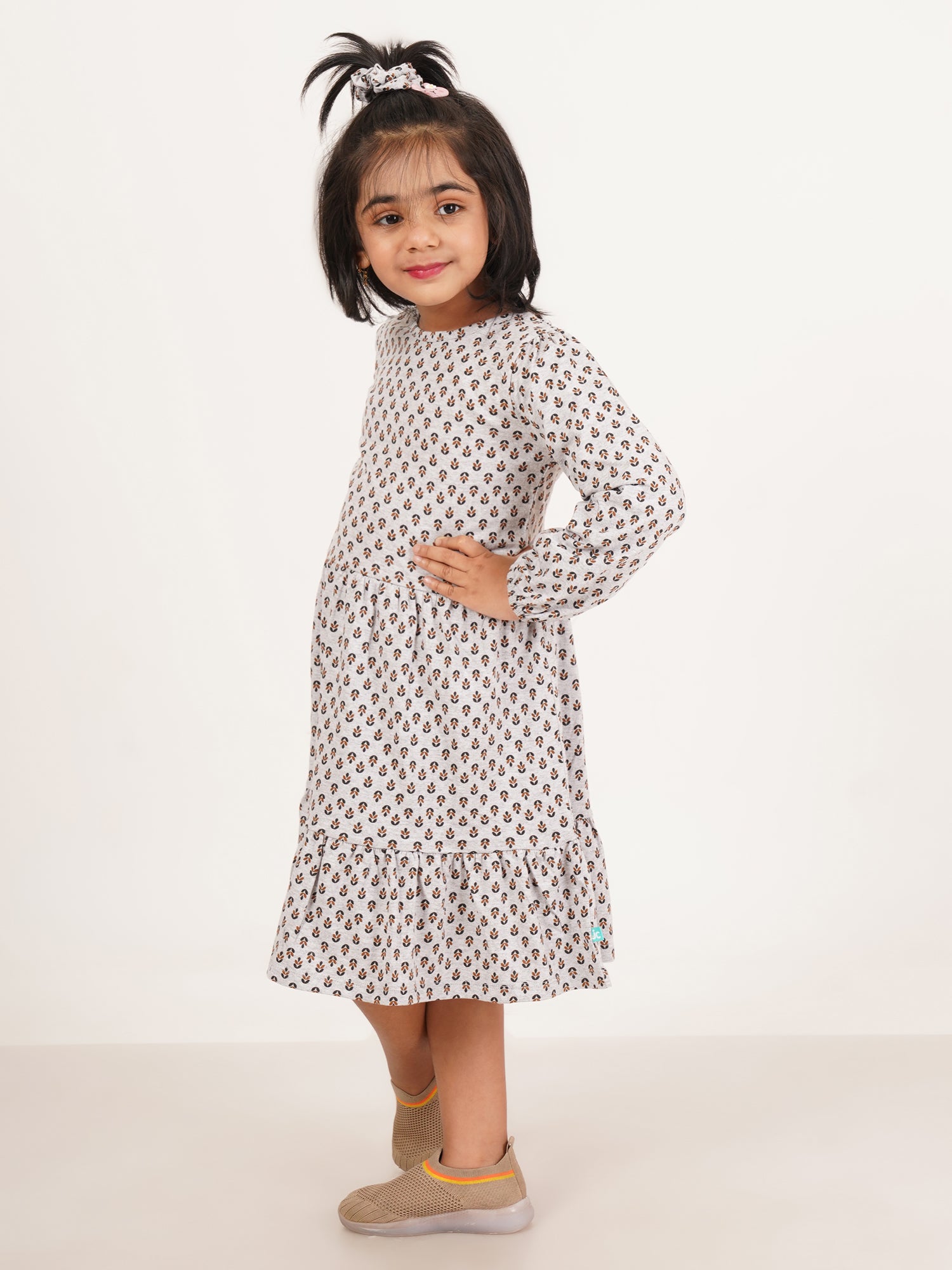 "Girls' Long Sleeve Grey Floral Print Cotton Dress with Tiered Ruffle Skirt"