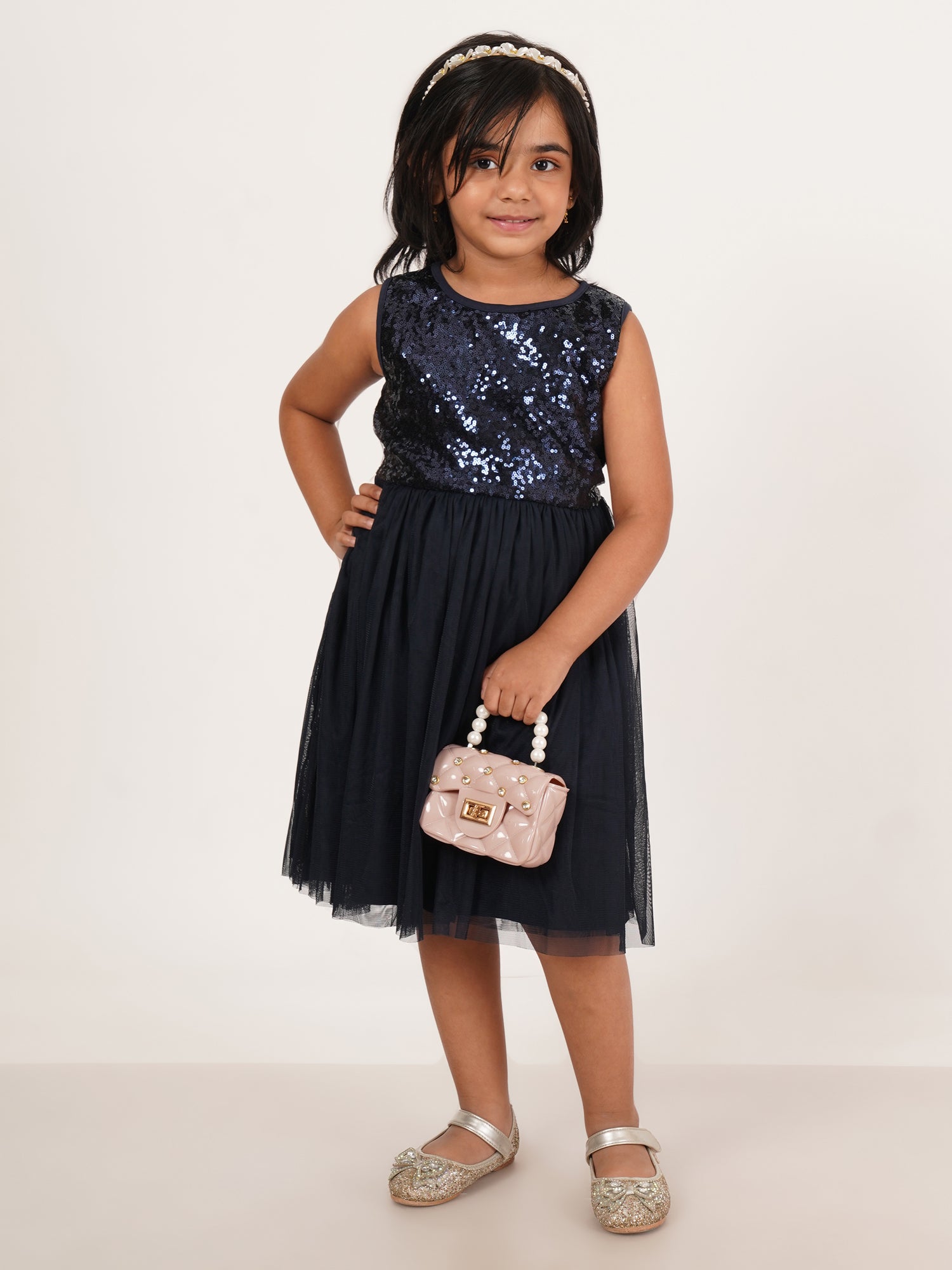 Young Girls Solid Party Wear Sleeveless Dress