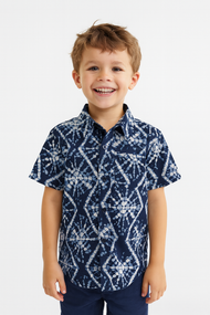 "Boys’ Navy Tie-Dye Printed Short Sleeve Button-Down Shirt – Stylish Indigo Geometric Pattern Casual Wear"