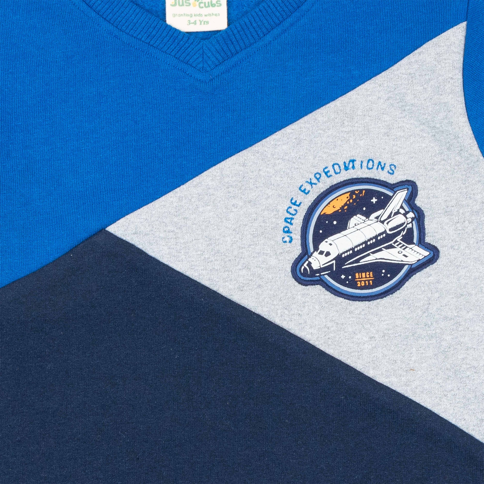 "Boys' Colorblock Sweatshirt – Space Expedition Patch Design (Blue/Navy/Grey/Red)"