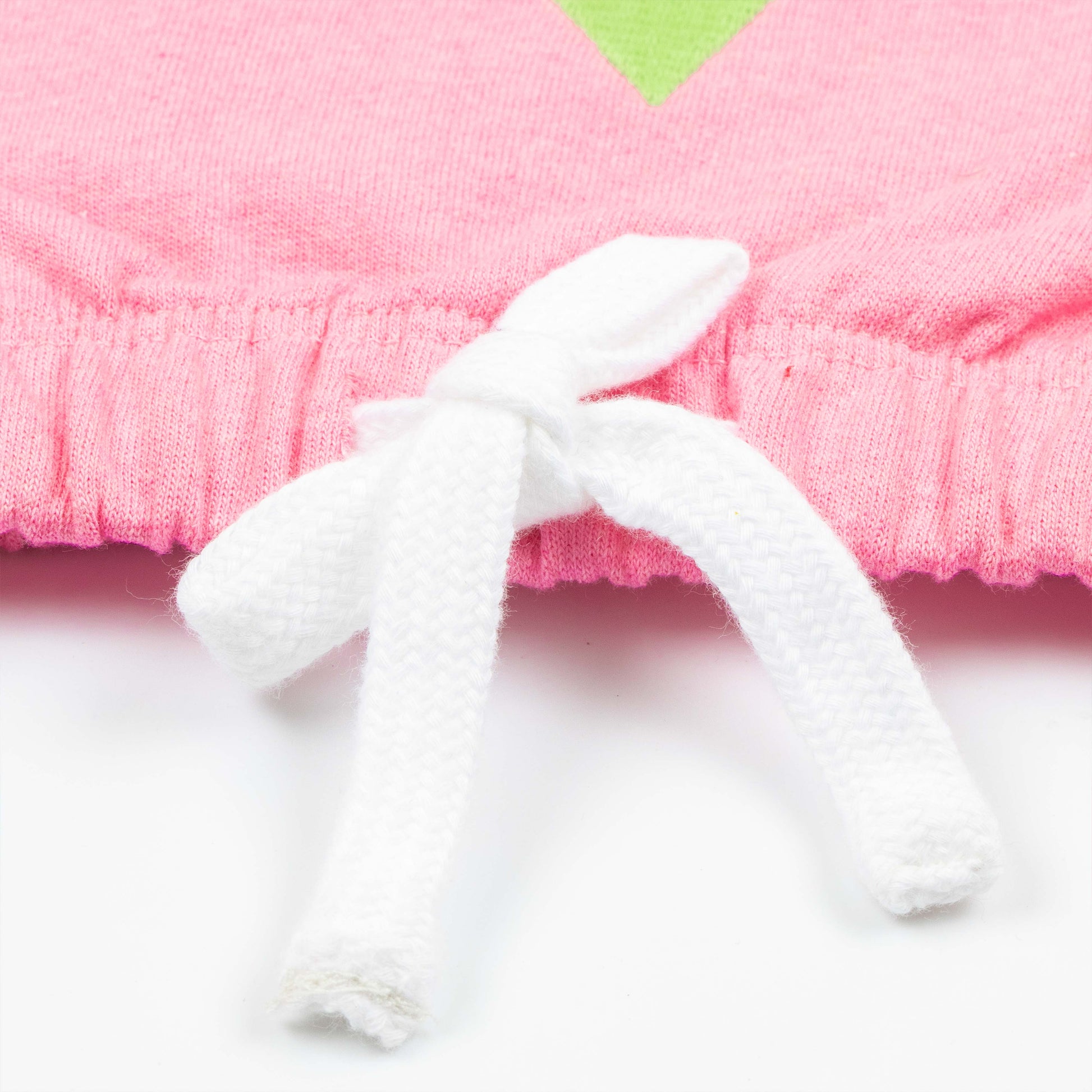 "Girls' Hoodie with Colorful Geometric 'LOVE' Print & Drawstring Hem"