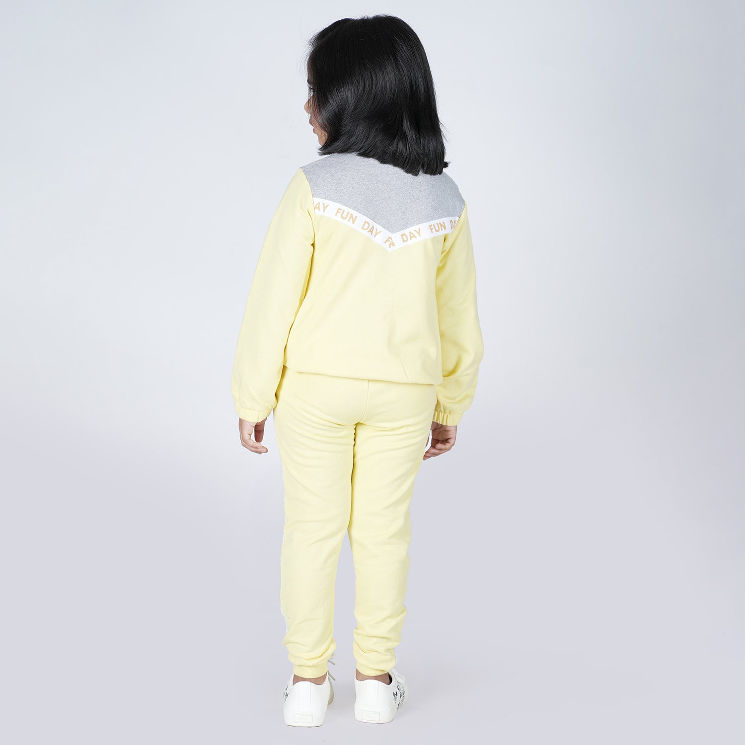 Girls' Tracksuit – Stylish, Comfy & Perfect for Winter Wear